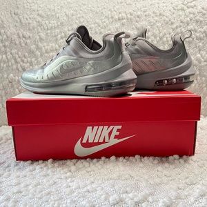 Nike Air Max Axis Grey Women Sneakers - Size 7